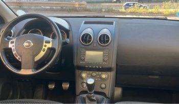 
									Nissan Qashqai 2010 lleno								