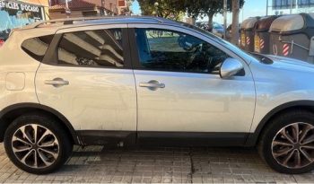 
									Nissan Qashqai 2010 lleno								