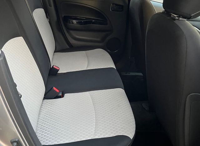 
								Mitsubishi Space Star 2019 lleno									