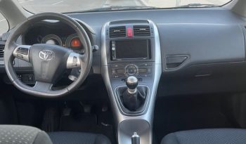 
									Toyota Auris 2012 lleno								