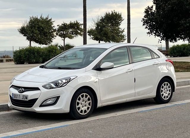 
								Hyundai i30 2015 lleno									