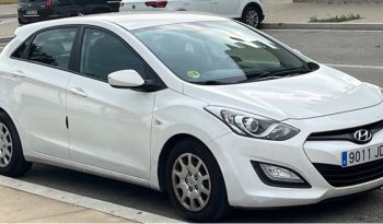 
									Hyundai i30 2015 lleno								