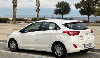
									Hyundai i30 2015 lleno								