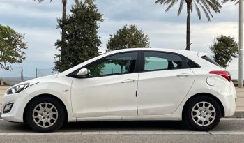 
									Hyundai i30 2015 lleno								