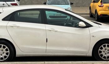 
									Hyundai i30 2015 lleno								