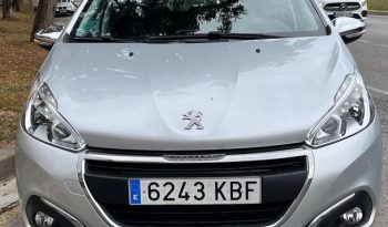 
									Peugeot 208 2017 lleno								