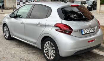 
									Peugeot 208 2017 lleno								