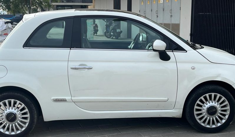 
								Fiat 500 2010 lleno									
