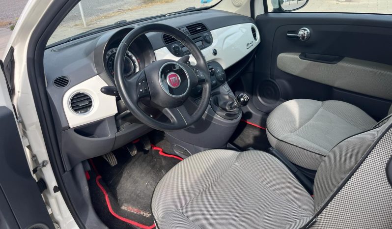 
								Fiat 500 2010 lleno									