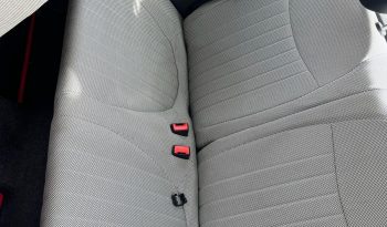 
									Fiat 500 2010 lleno								