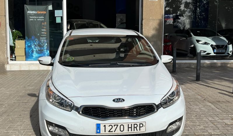 
								KIA Ceed 2014 lleno									