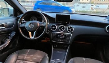
									Mercedes-Benz Clase A 2013 lleno								