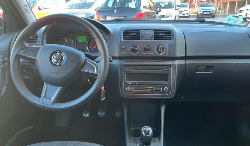 
								Skoda Fabia 2014 lleno									