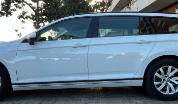 
									Volkswagen Passat 2021 lleno								