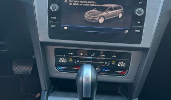 
									Volkswagen Passat 2021 lleno								