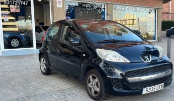 
									Peugeot 107 2010 lleno								