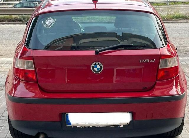 
								BMW SERIE 1 2007 lleno									