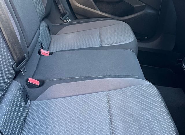 
								VOLKSWAGEN T-CROSS 2021 lleno									