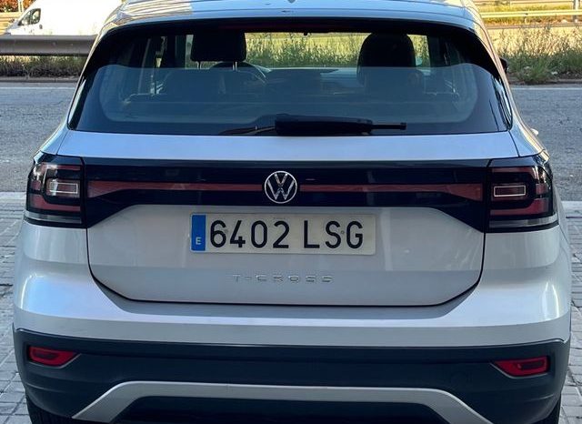 
								VOLKSWAGEN T-CROSS 2021 lleno									