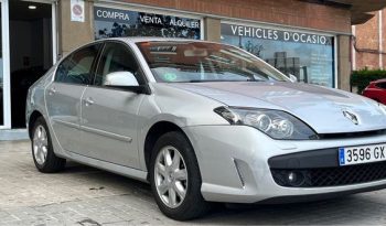 
									RENAULT LAGUNA 2010 lleno								