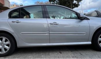
									RENAULT LAGUNA 2010 lleno								