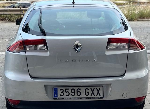 
								RENAULT LAGUNA 2010 lleno									