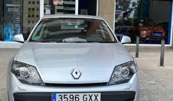 
									RENAULT LAGUNA 2010 lleno								