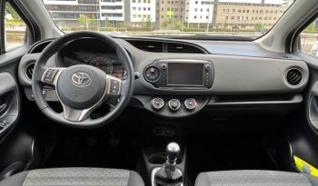 
									TOYOTA YARIS 2017 lleno								