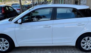 
									HYUNDAI I20 2018 lleno								