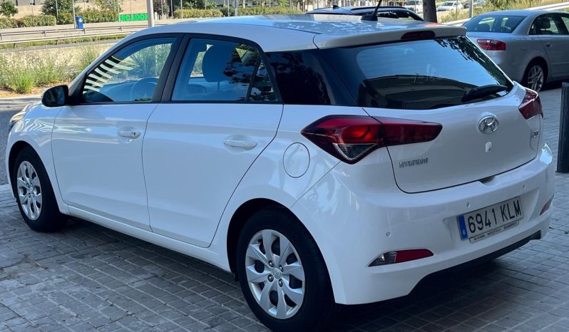 
								HYUNDAI I20 2018 lleno									