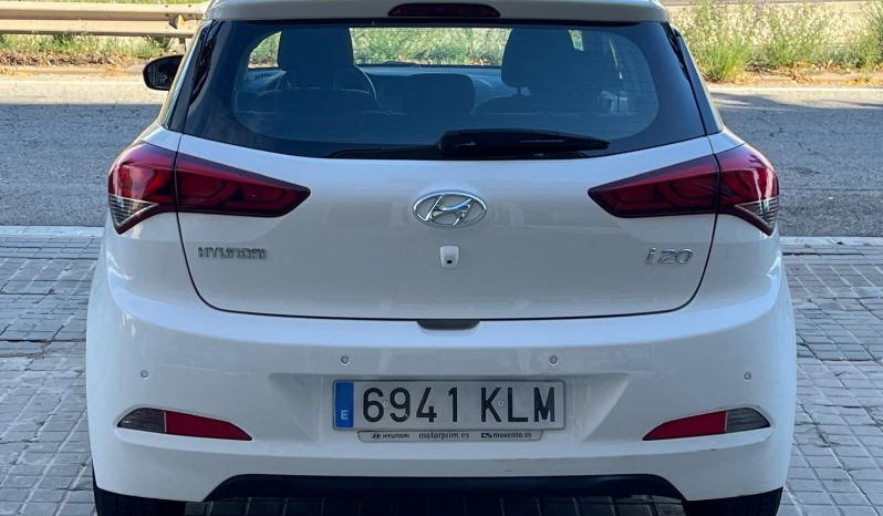 
								HYUNDAI I20 2018 lleno									