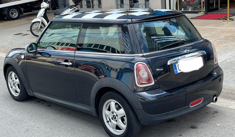 
								MINI MINI 2008 lleno									