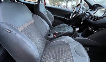 
									PEUGEOT 208 lleno								