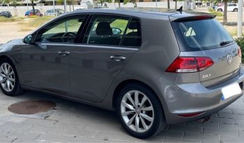 
									VOLKSWAGEN GOLF 2015 lleno								