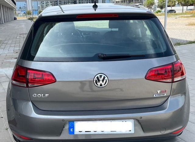 
								VOLKSWAGEN GOLF 2015 lleno									