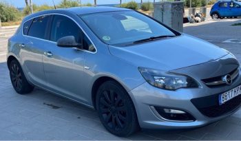 
									Opel Astra 2014 lleno								