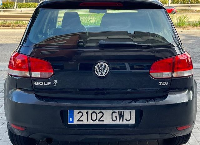 
								VOLKSWAGEN GOLF 2013 lleno									