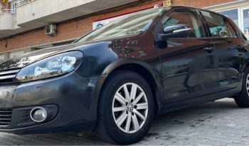 
									VOLKSWAGEN GOLF 2013 lleno								