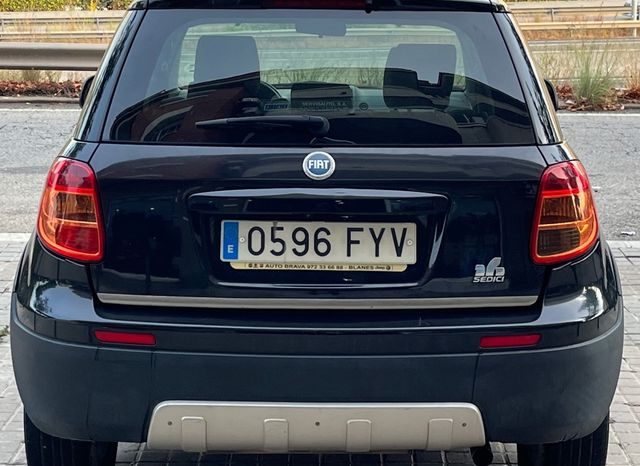 
								FIAT SEDICI 2007 lleno									