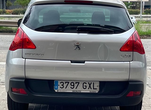 
								PEUGEOT 3008 2010 lleno									