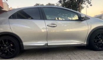 
									Honda Civic 2016 lleno								