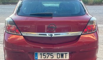 
									Opel Astra 2006 lleno								