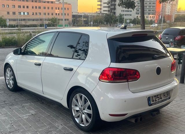 
								Volkswagen Golf 2012 lleno									