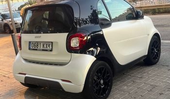 
									Smart fortwo 2019 lleno								