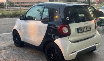 
									Smart fortwo 2019 lleno								