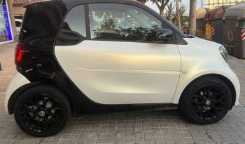 
									Smart fortwo 2019 lleno								