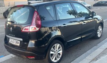 
									Renault Scenic 2010 lleno								