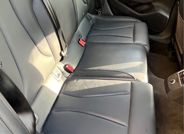 
								Audi A3 2019 lleno									