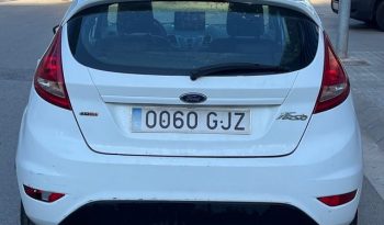
									Ford Fiesta 2009 lleno								