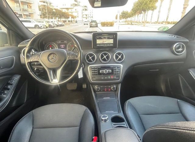 
								Mercedes-Benz Clase C 2016 lleno									